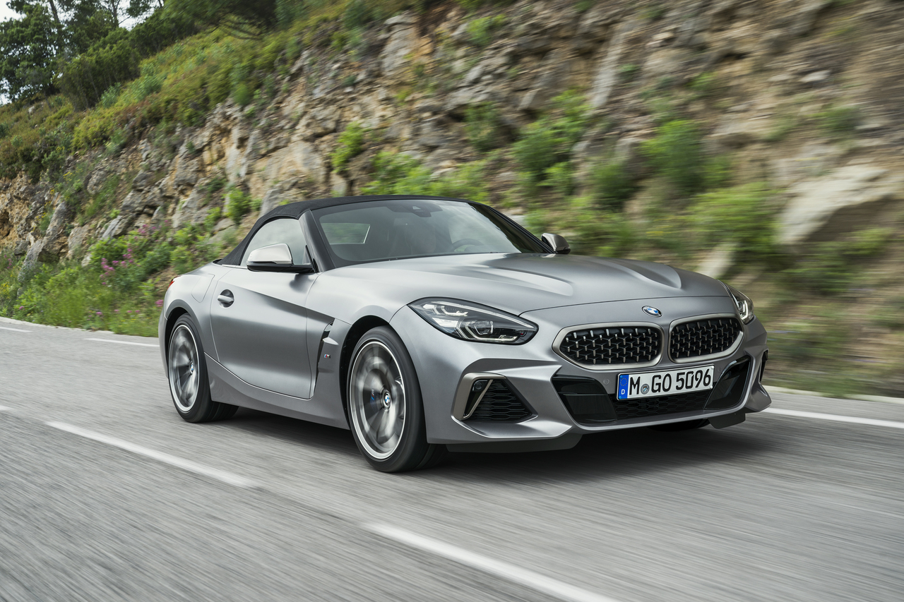 P90318597_highRes_the-new-bmw-z4-roads_Easy-Resize.com