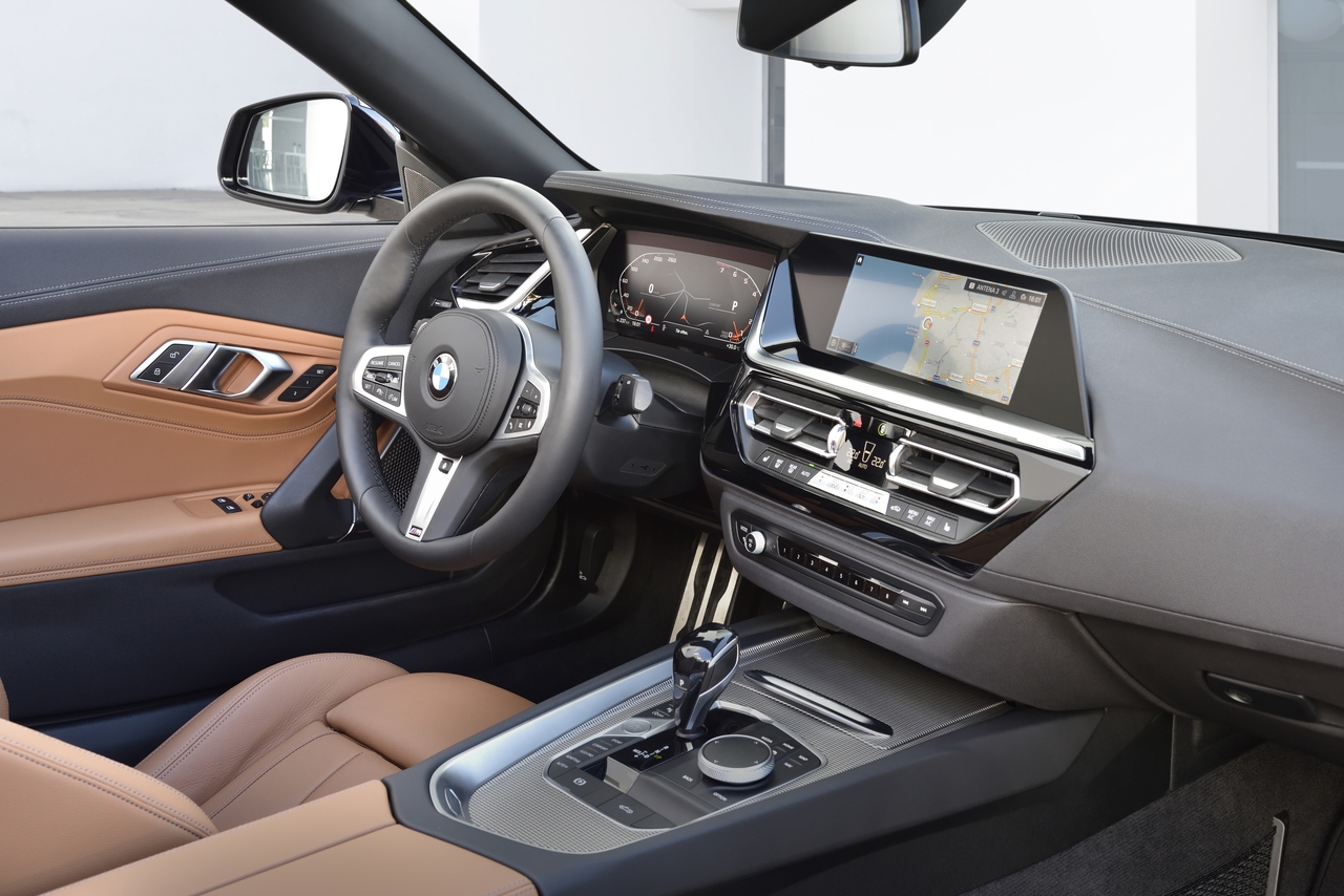 P90328391_highRes_the-new-bmw-z4-m40i-_Easy-Resize.com