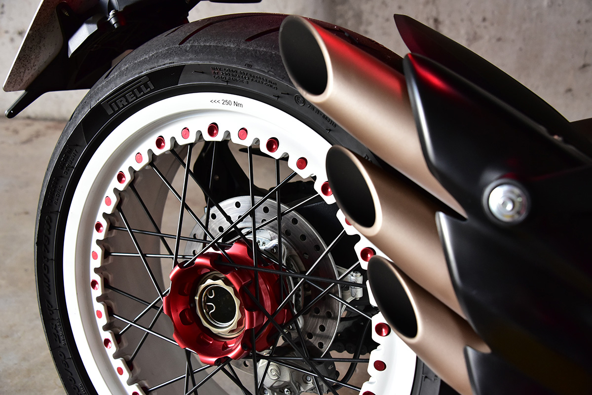 MV Agusta Dragster 800