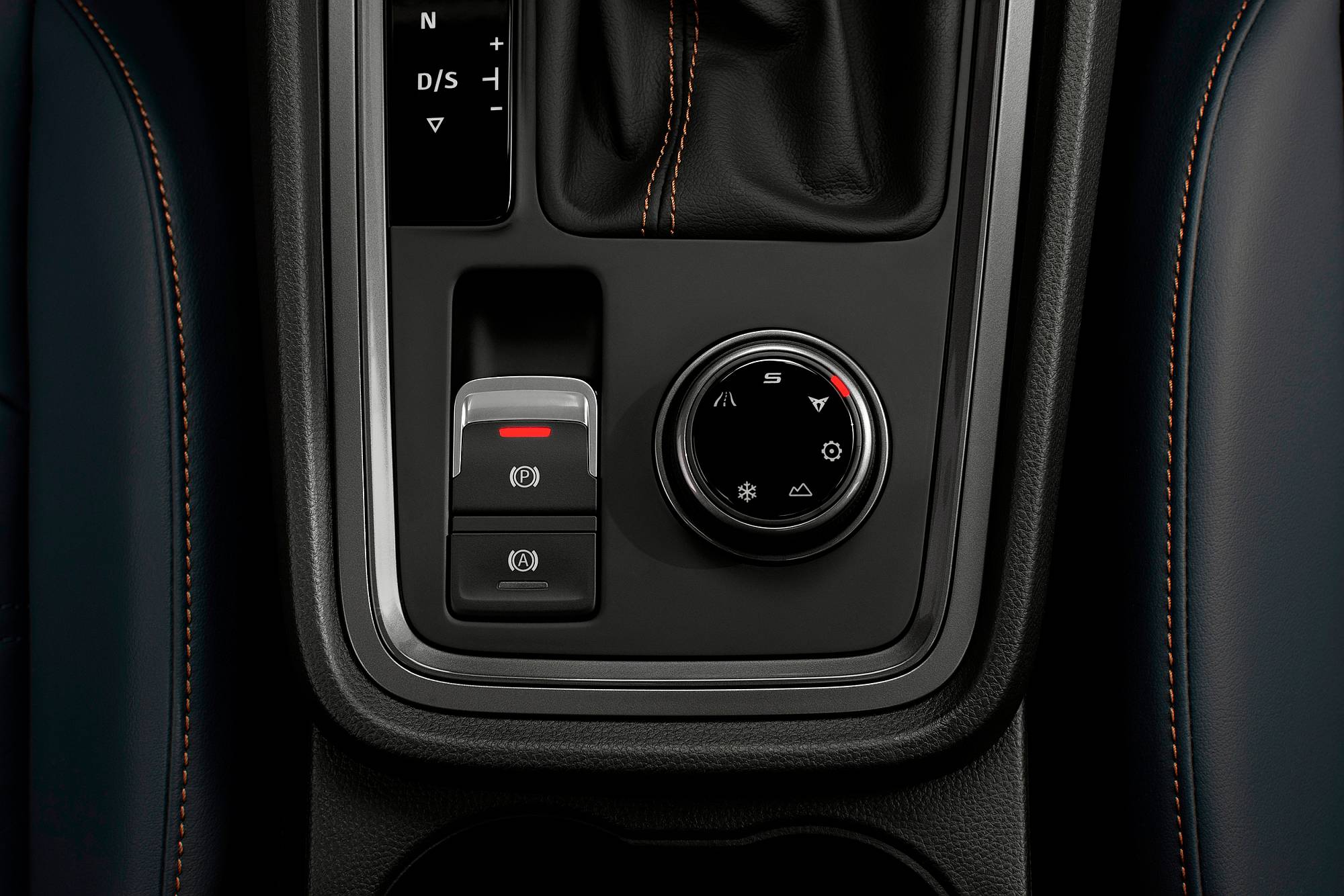 013CUPRA_Interior_4_LowRes