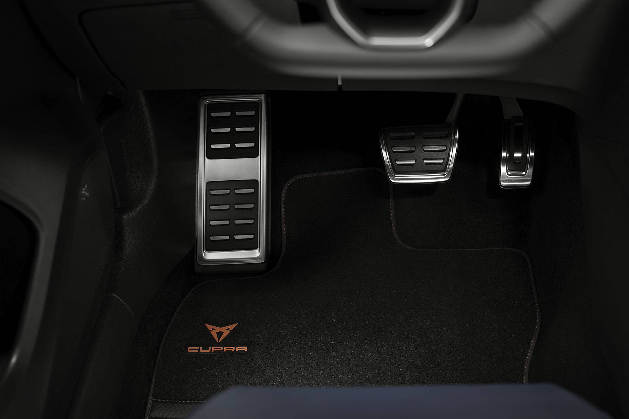 014CUPRA_Interior_5_LowRes