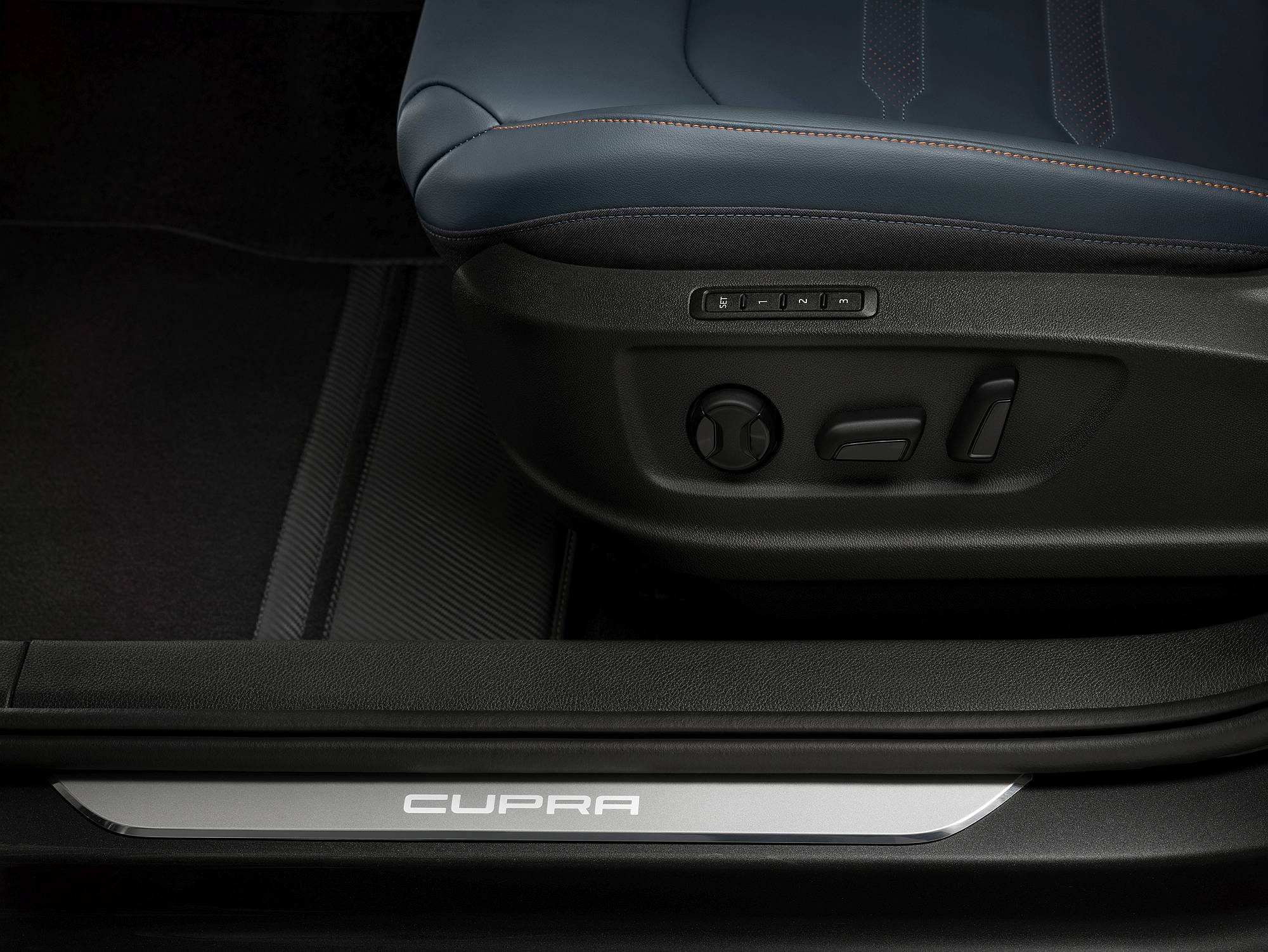015CUPRA_Interior_6_LowRes
