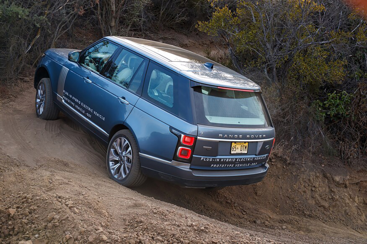 2019-Range-Rover-P400e-rear-side