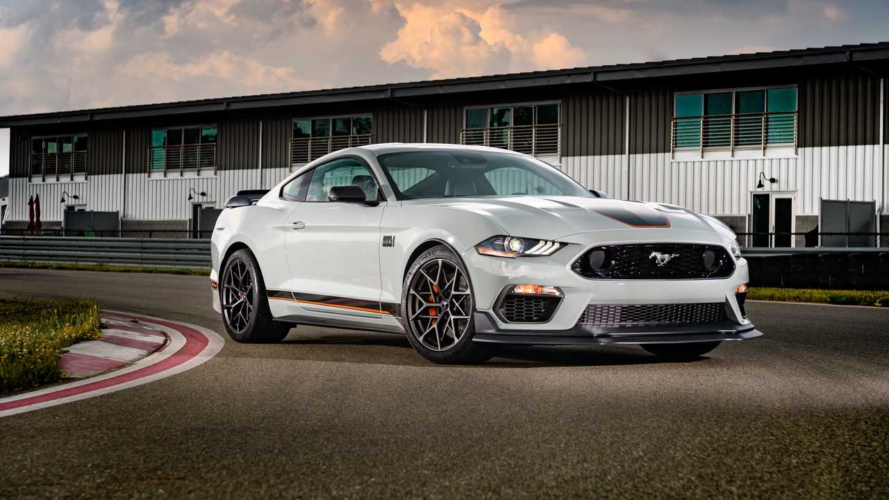 2021-ford-mustang-