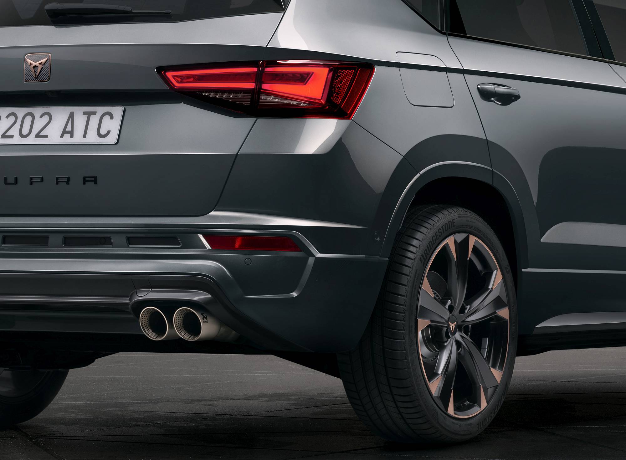 CUPRA_Ateca_3-4_RearH
