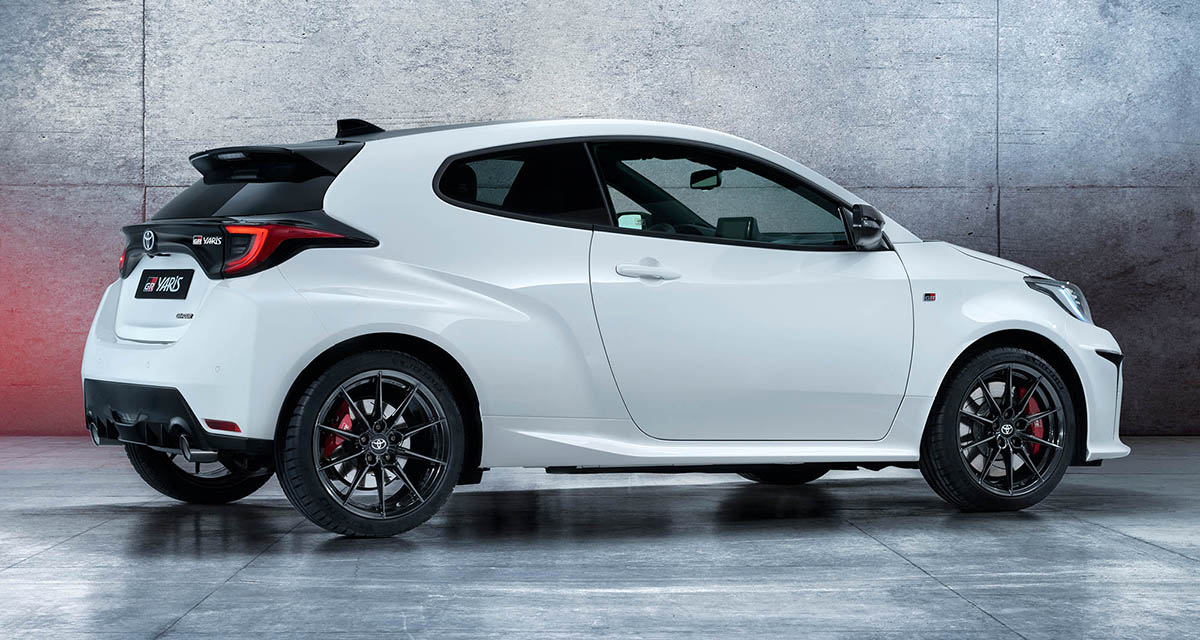 64663-yaris-gr-011