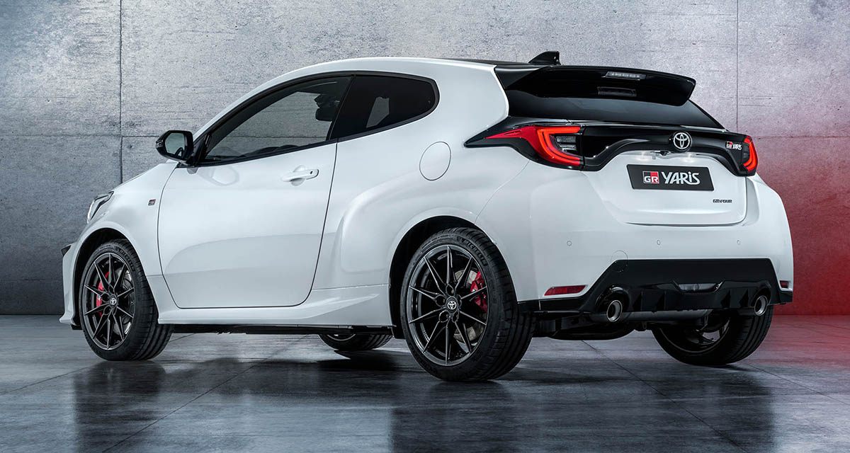 64666-yaris-gr-010