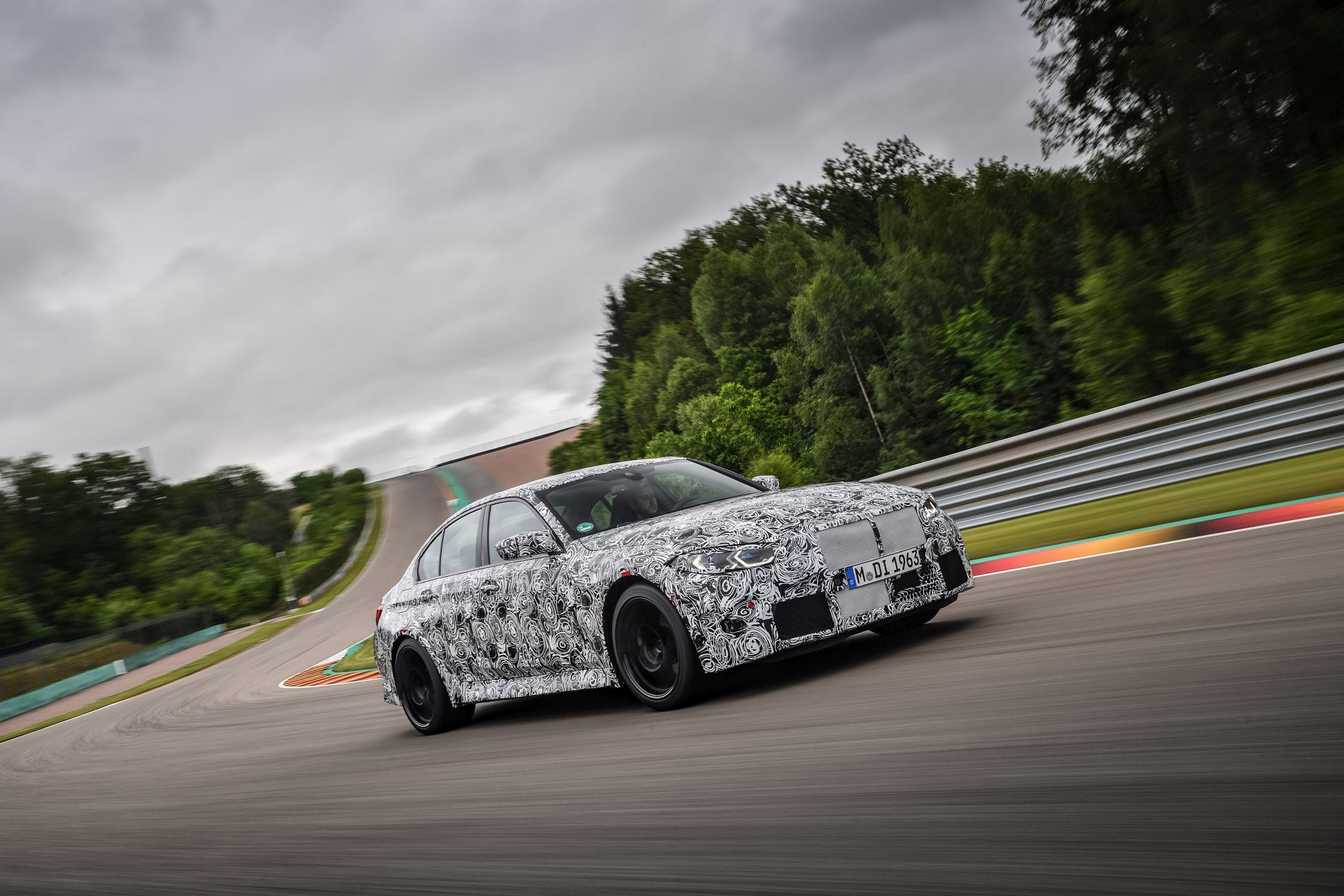BMW M3 e M4_2020 (3)