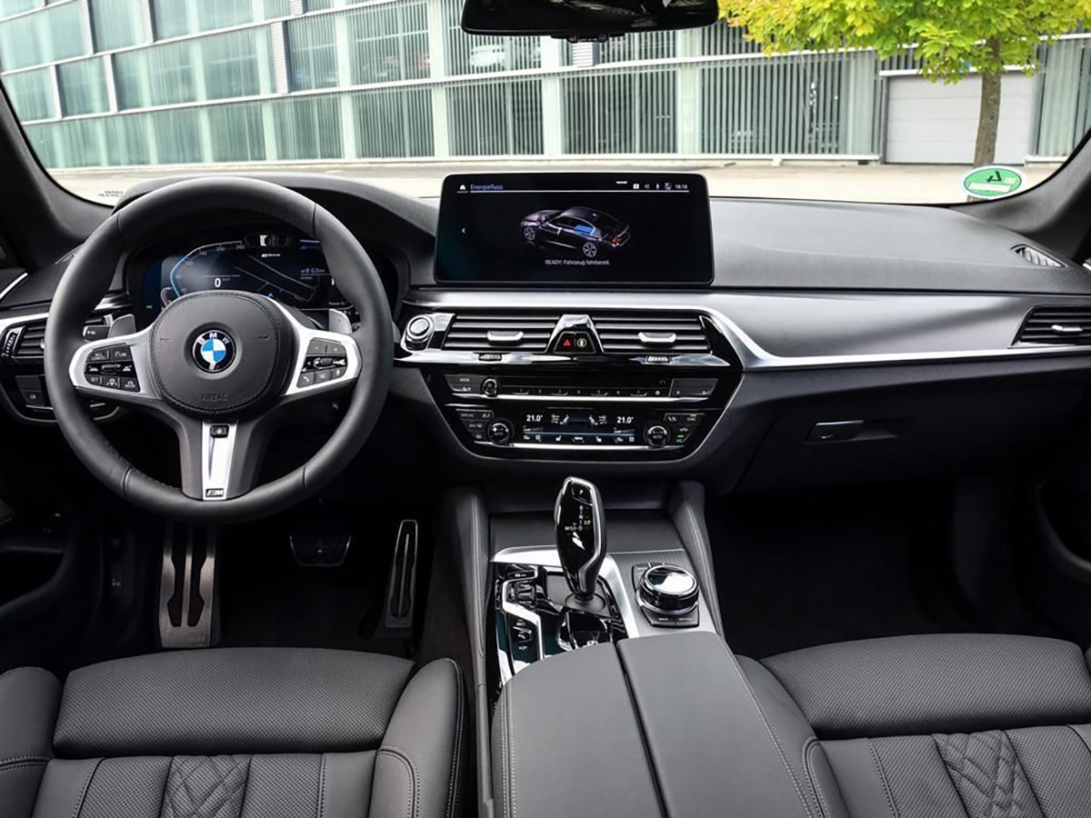 2021-bmw-545e-photos-28