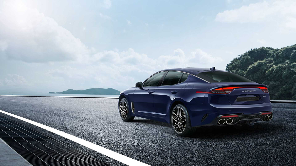 2021-kia-stinger-facelift-rear-quarter-view
