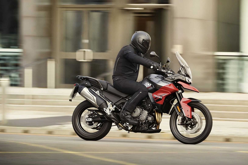 2021-triumph-tiger-850-sport-action-diablo-red-right-profile
