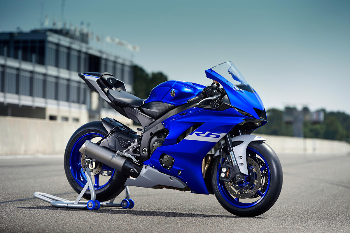 2021_YAM_YZFR6RACE_EU_DPBMC_STA_001_03_preview
