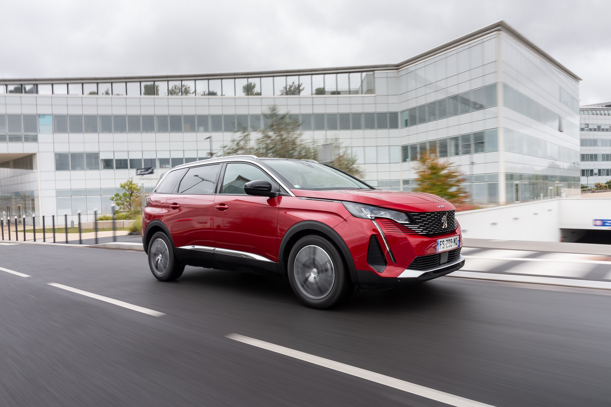 PEUGEOT_5008_1020TC327A