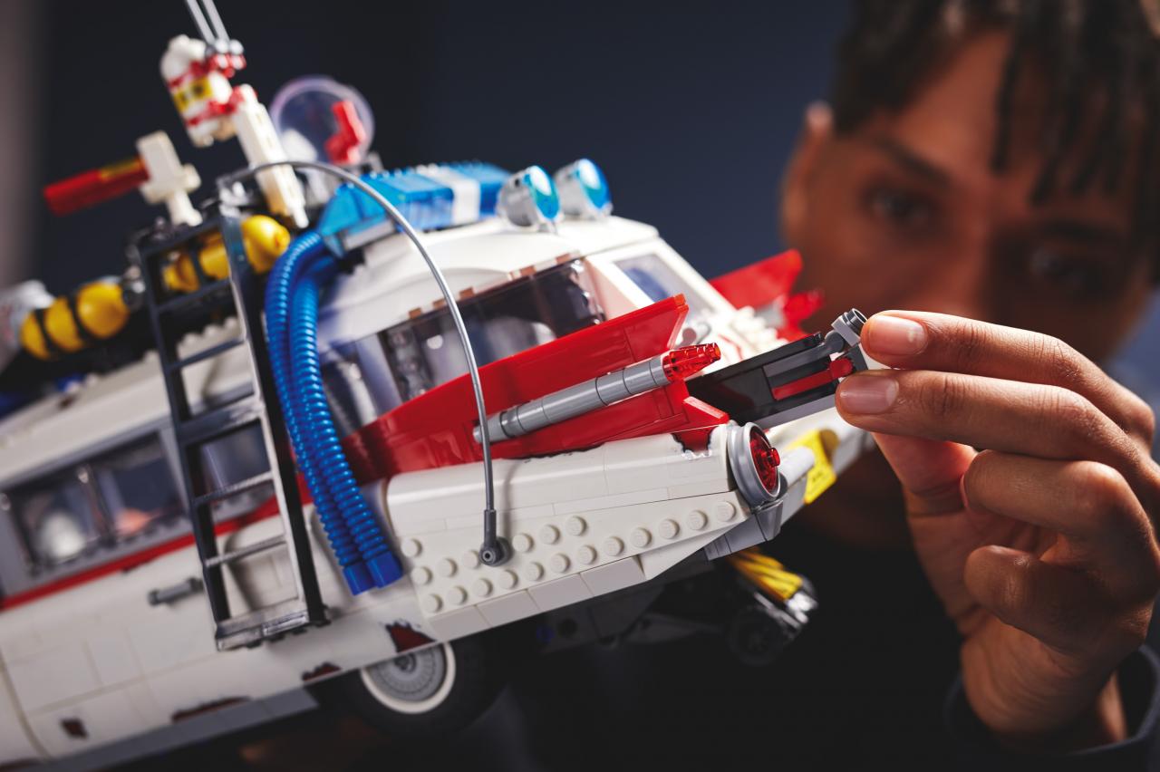 hd-ecto-1-de-ghostbusters—les-photos-de-la-version-lego (1)