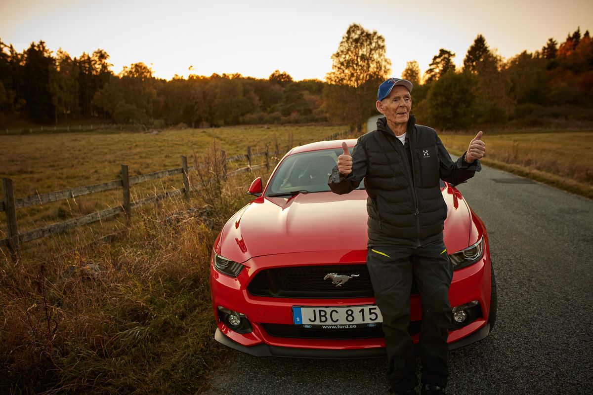 Lennart Ribring e o seu novo Ford Mustang V8