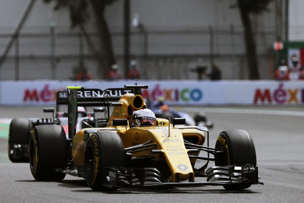 101555ren_kevin-magnussen-mexico-gp-2016-311016