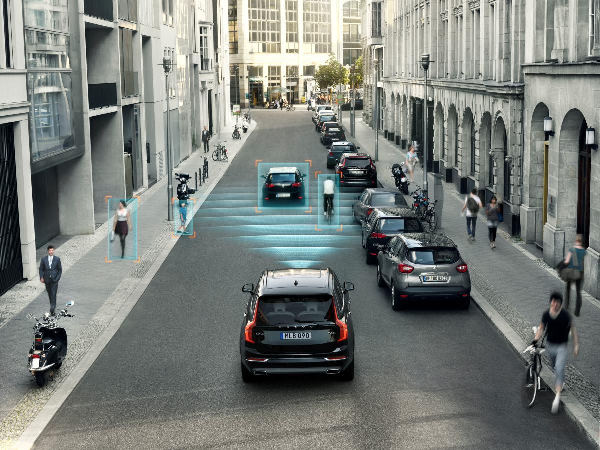 The all-new Volvo XC90 – City Safety