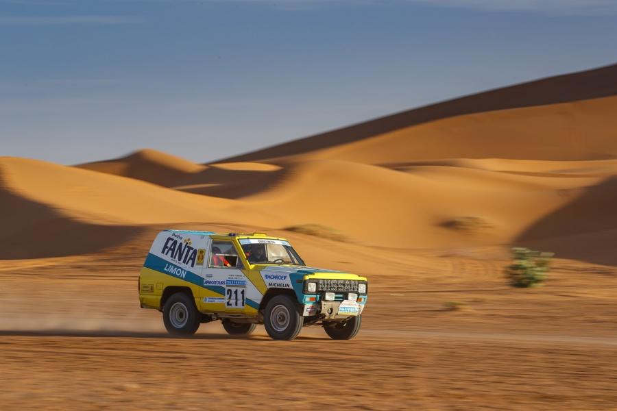 426166009_30_years_on_nissan_s_iconic_1987_paris_dakar_rally_car_rides_again-1-960×600