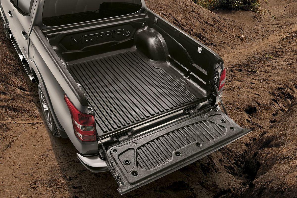 160920_mopar_fullback