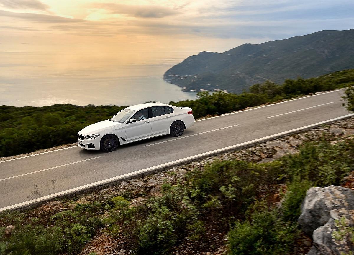 bmw-5-series-2017-1600-1f