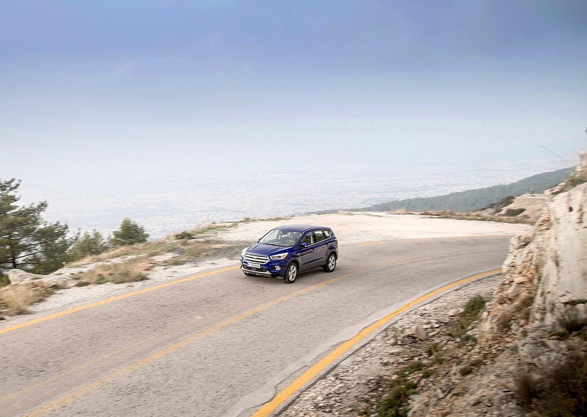 ford-kuga-2017-1600-21