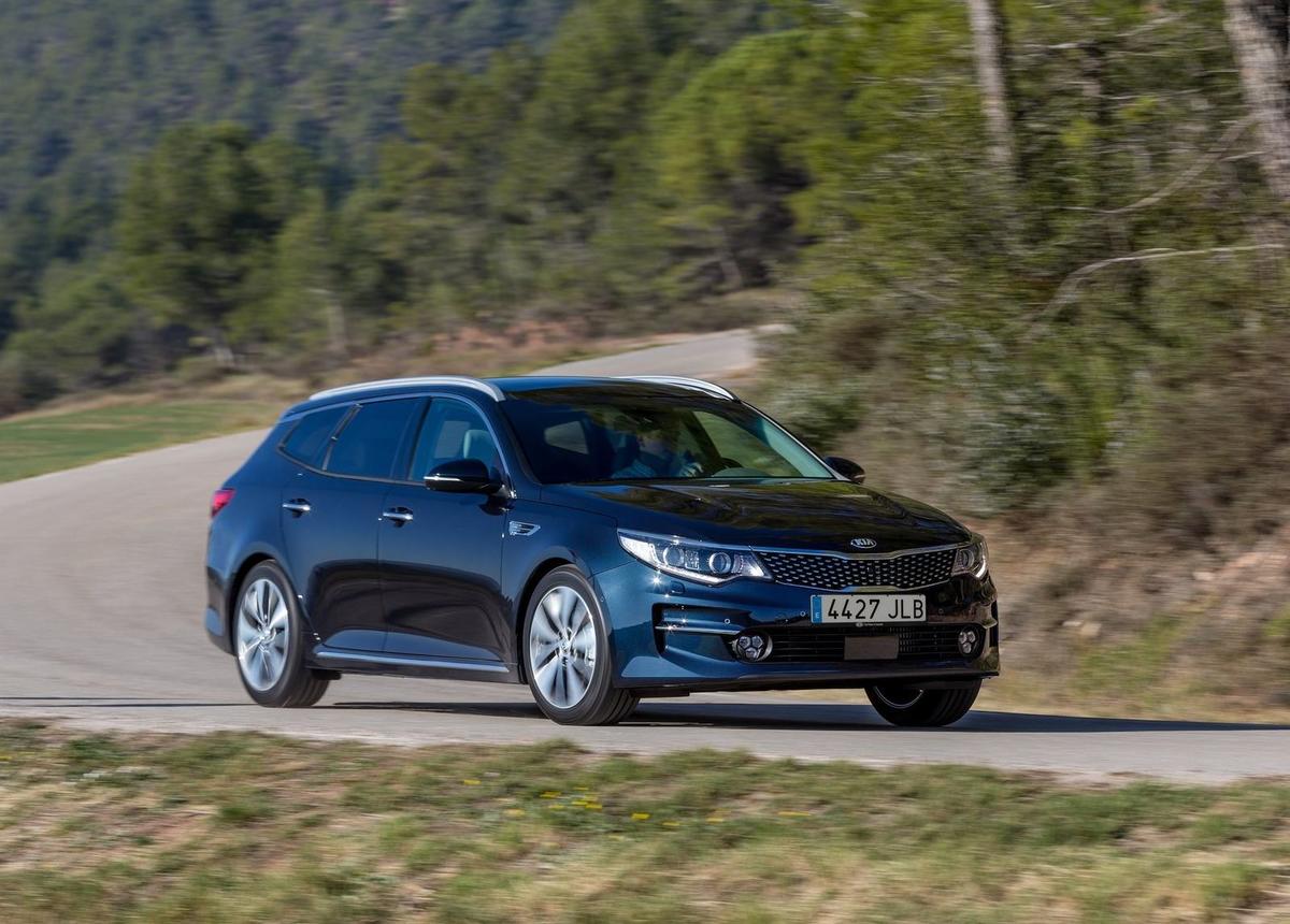 kia-optima_sportswagon-2017-1600-04