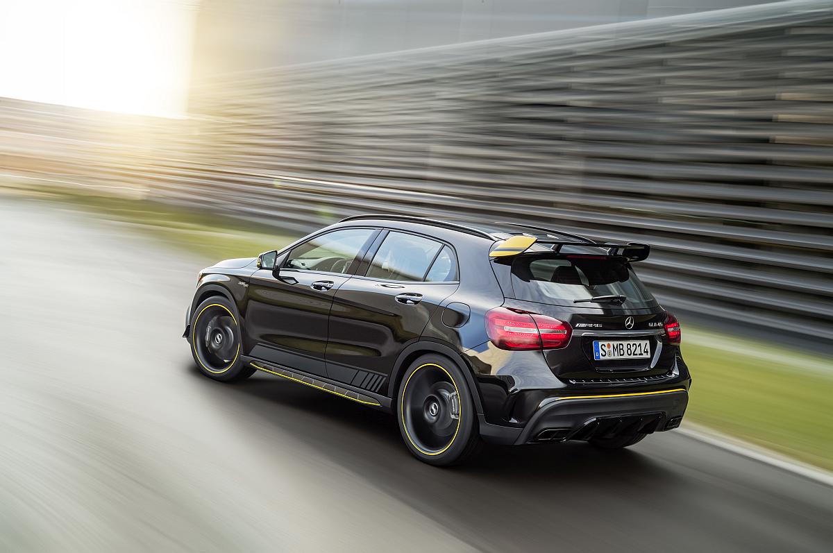 Mercedes-Benz AMG GLA 45 4MATIC Yellow Night Edition, X156 (2017)