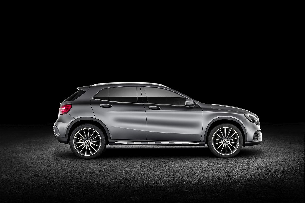 Mercedes-Benz GLA 250 4MATIC, AMG Line, X 156 ( 2017)