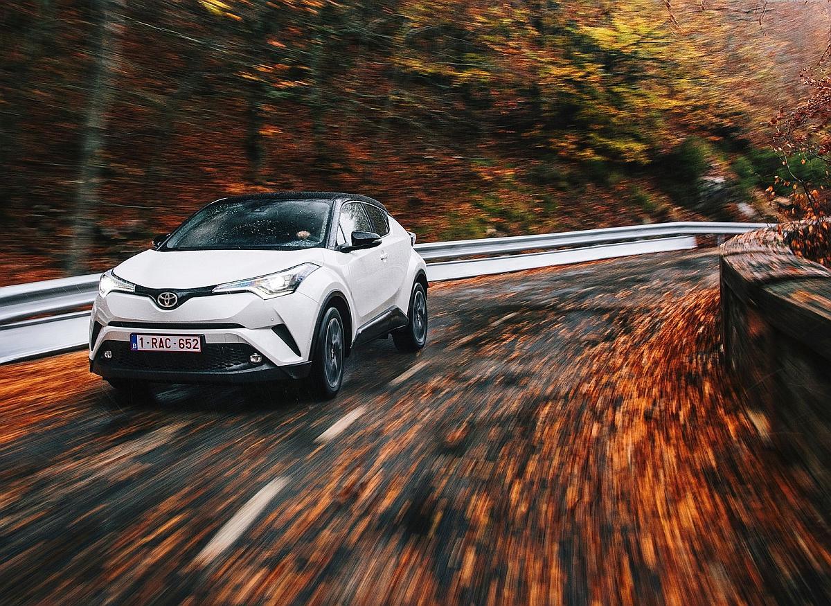 toyota-c-hr-2017-1600-3e