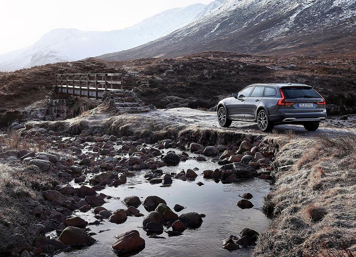 volvo-v90_cross_country-2017-1600-0e