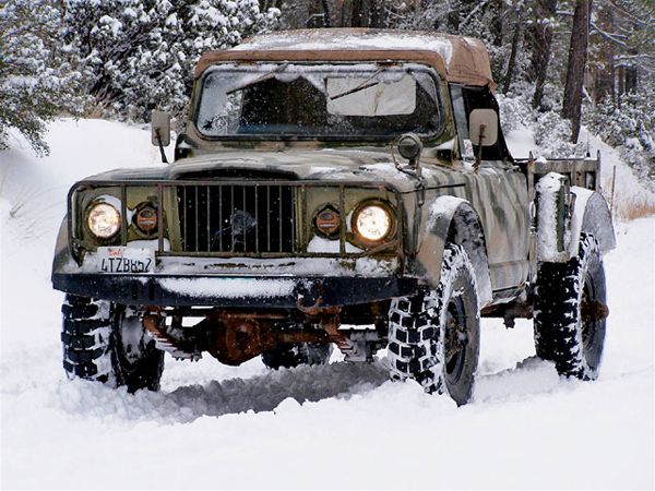 154_0701_04_zjeep_snow_driving_tipsjeep-pickup