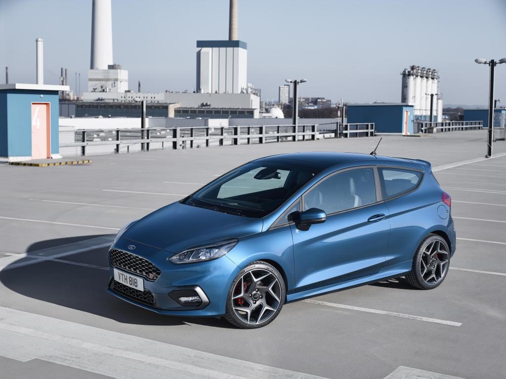 ford_2017_fiesta_st_05