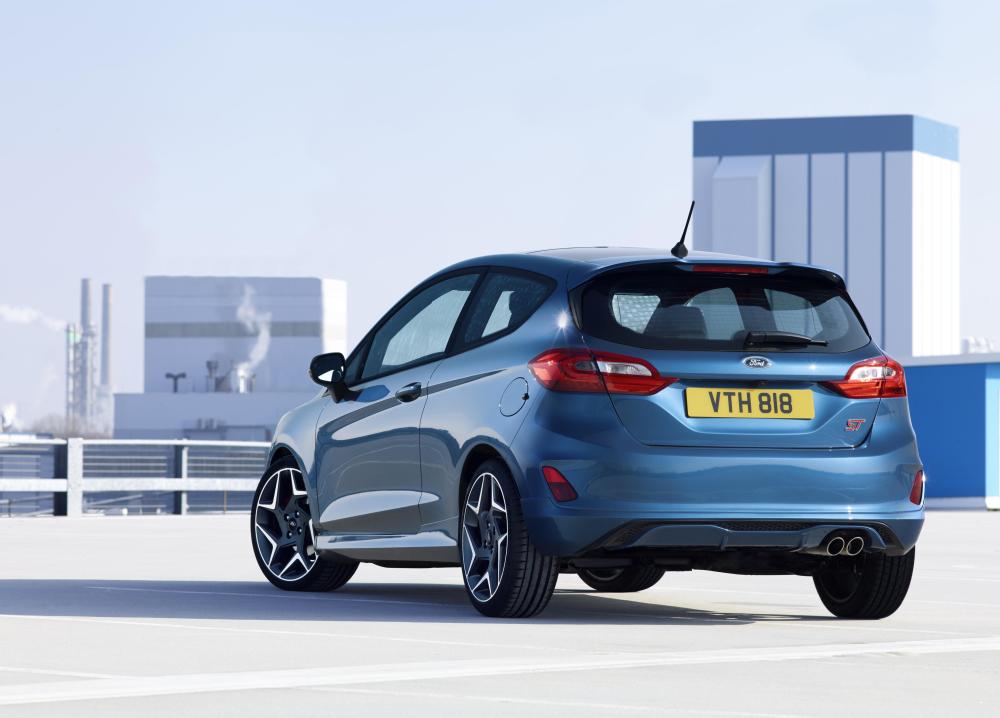 ford_2017_fiesta_st_10