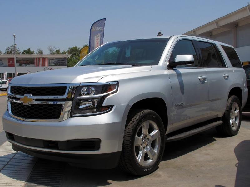 15-chevrolet-tahoe-960×600