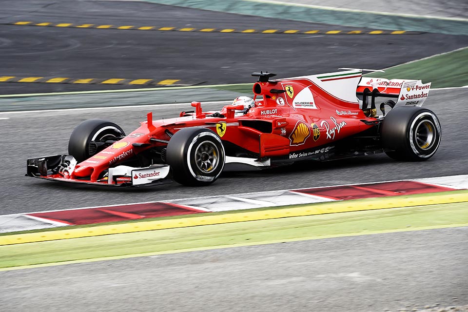 170015-test-barcelona-sebastian-vettel