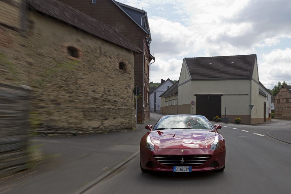 ferrari-california-t-8