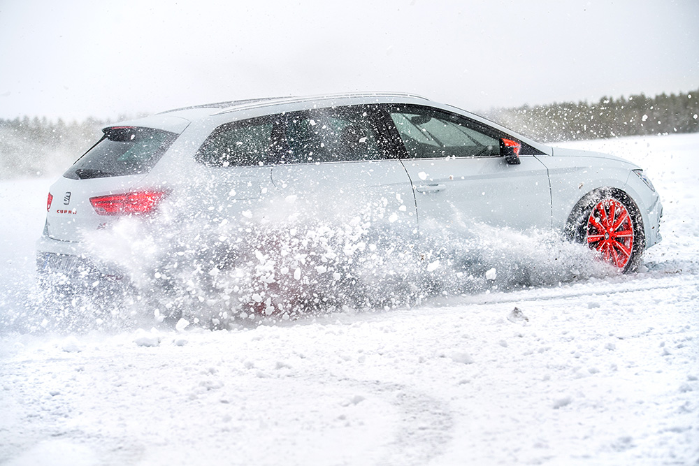 seat-leon-cupra-008l