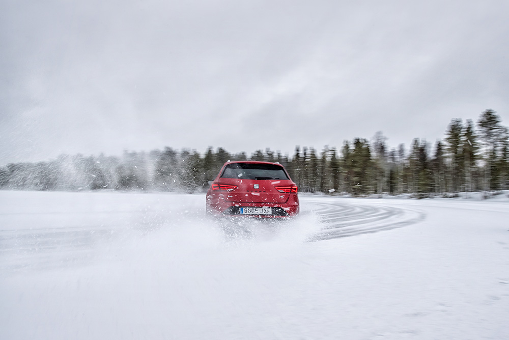 seat-leon-cupra-020l