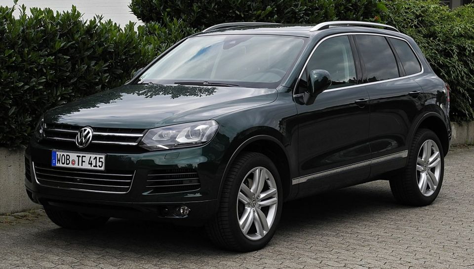 vw_touareg_v8_tdi_ii_-_frontansicht_1_2-_juli_2011_dusseldorf-960×600