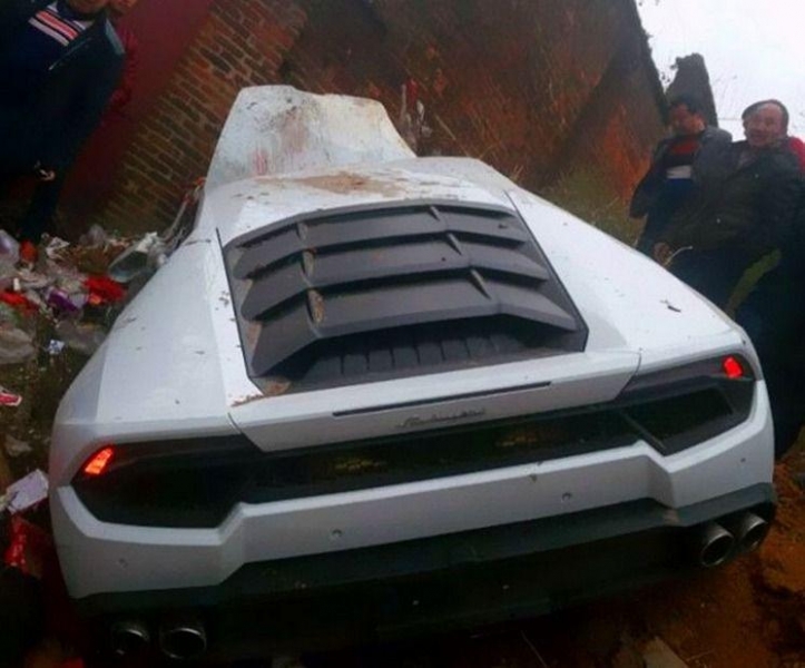 lamborghini-huracan-crash-china-4-960×600