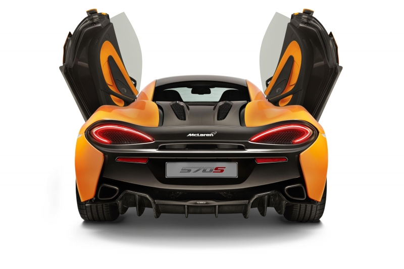 01_McLaren 570S_NYlaunch