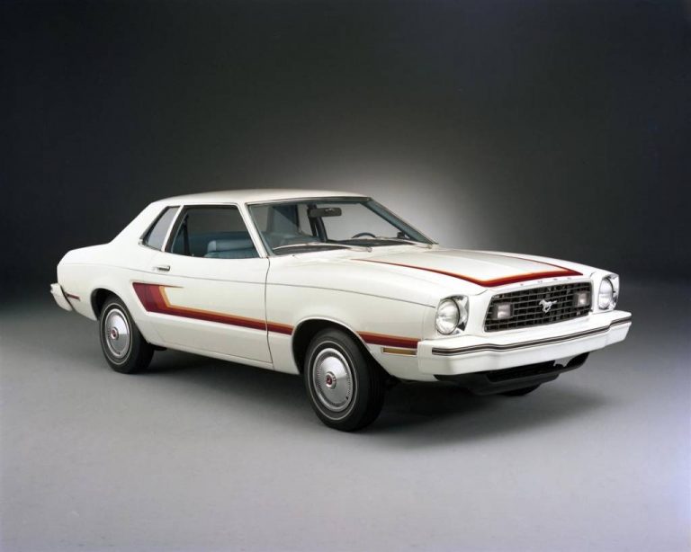 1 1978-Ford-Mustang