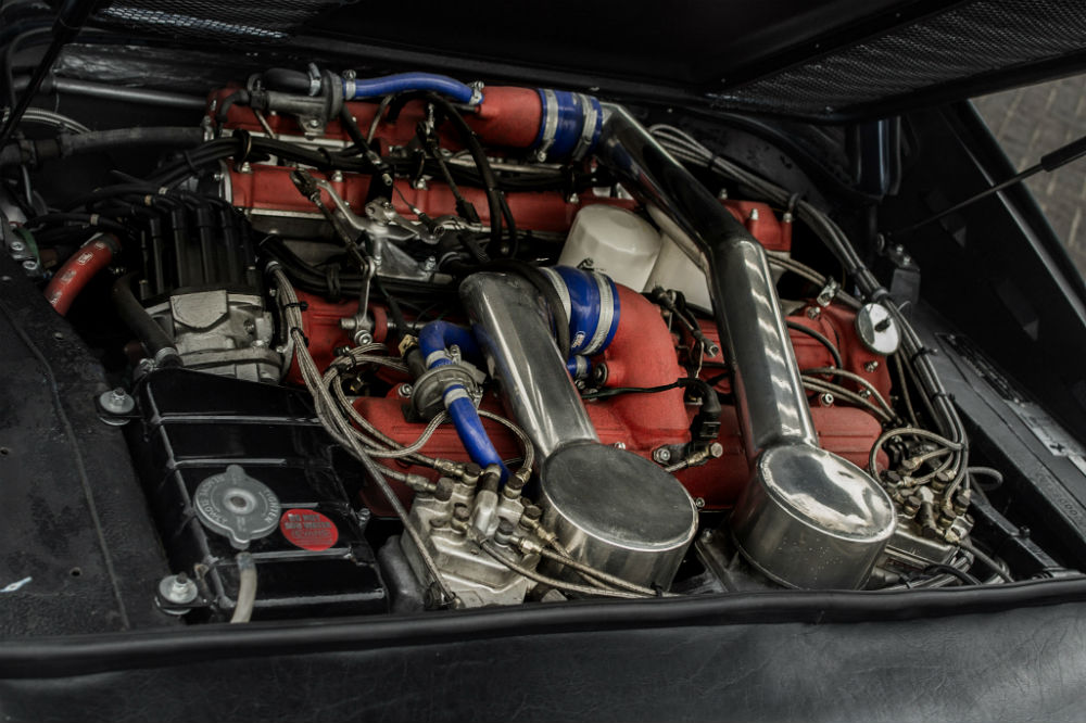 1985-ferrari-308-gts-qv-engine