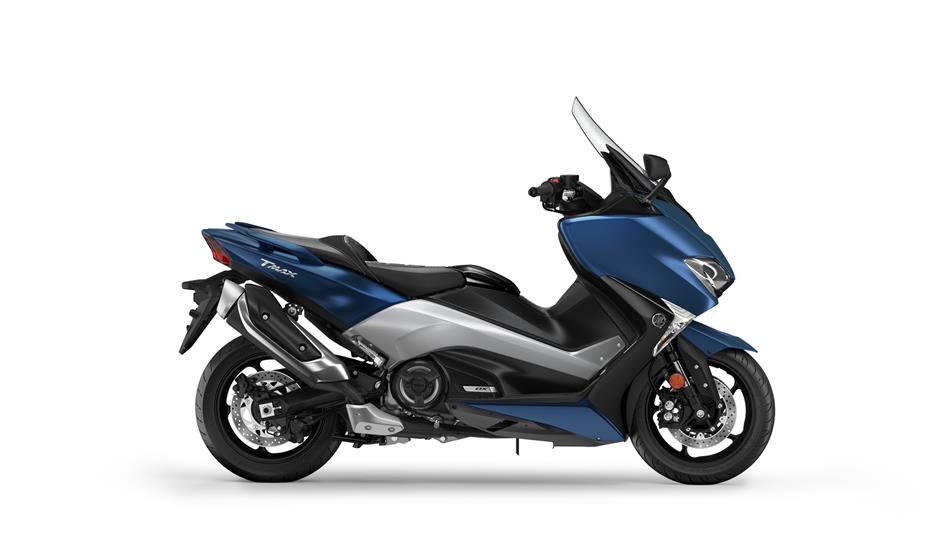 2017-yamaha-tmax-dx-eu-phantom-blue-studio-002