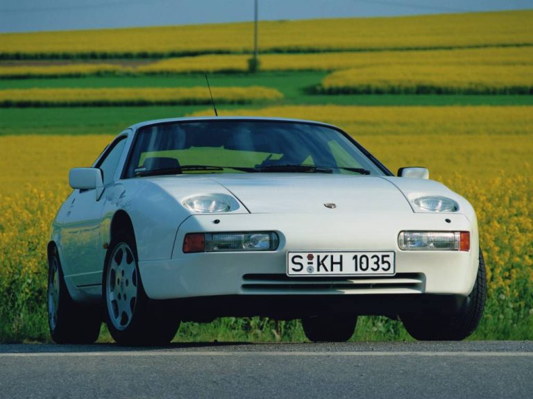 5 Porsche 1990_928GT_1990