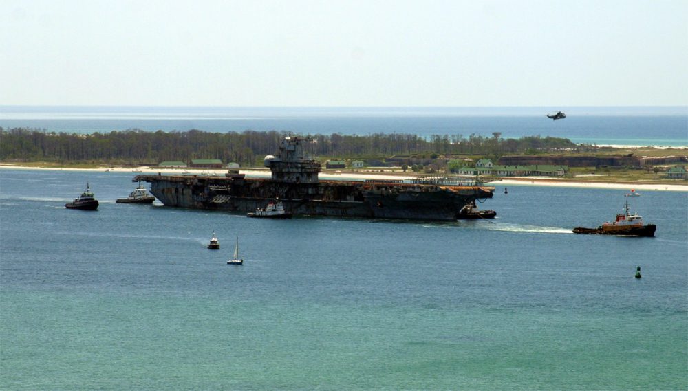 Ex-USS_Oriskany_leaves_port,_15_May_2006