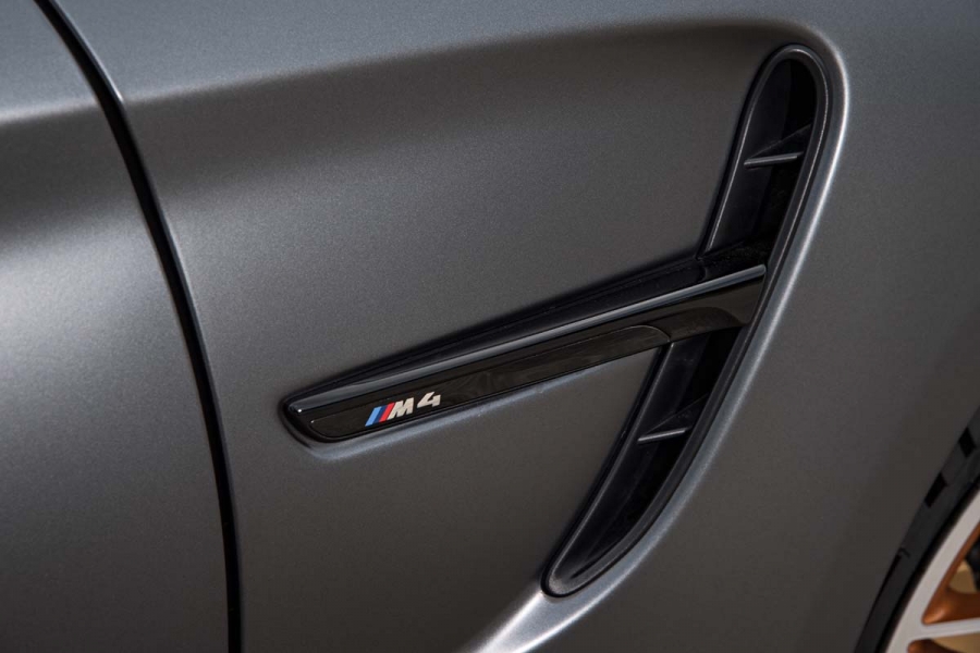 P90215475_highRes_the-new-bmw-m4-gts-0-960×600