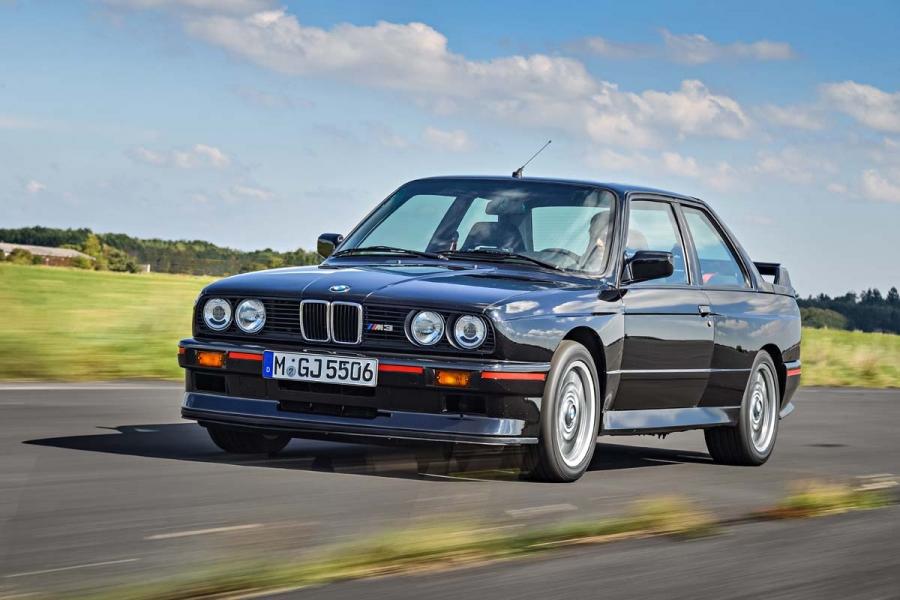 P90236394_highRes_the-bmw-m3-evo-e30-0-960×600