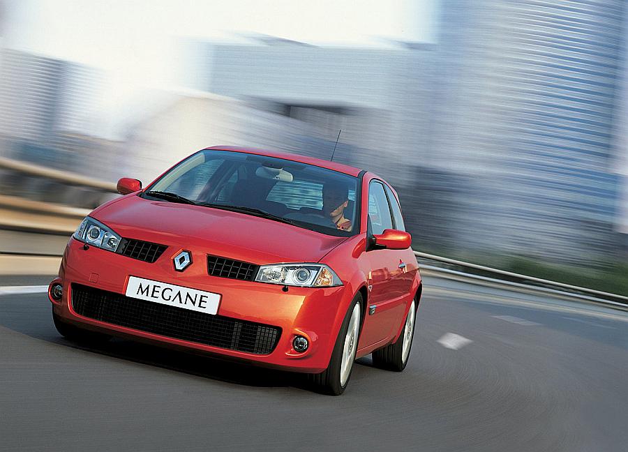 Renault-Megane_RS_3-door-2004-1280-02