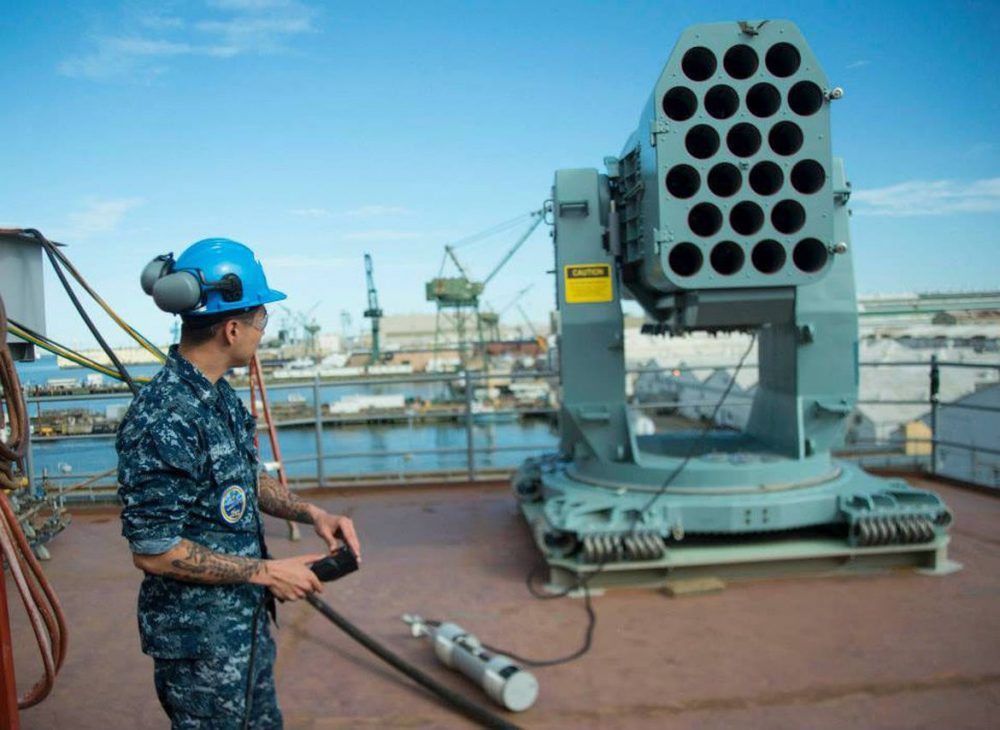 cnet-ford-carrier-rolling-airframe-missile